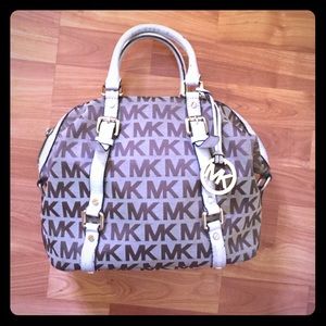 Michael Kors | Signature Monogram Purse Handbag
